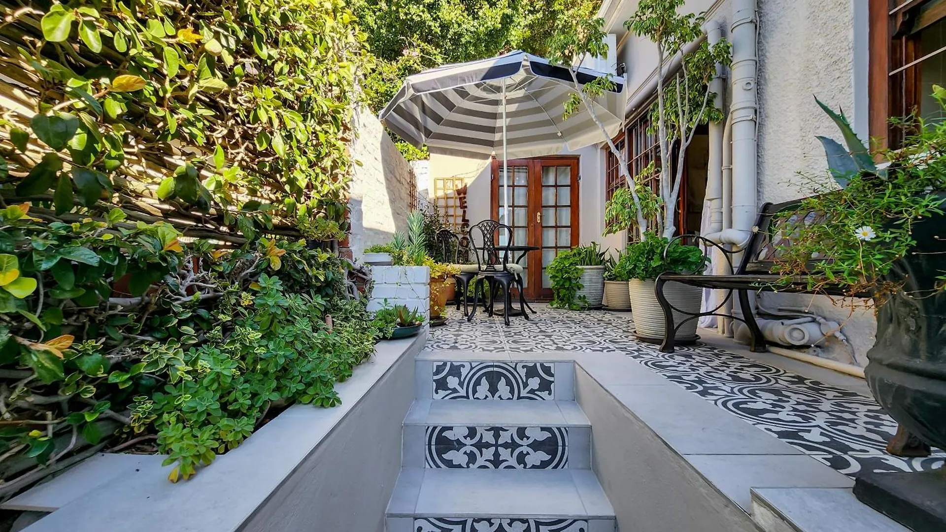 Gasthof Bluegum Hill Guesthouse & Apartments Kapstadt